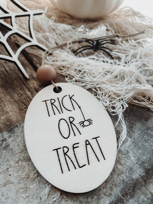 Trick or Treat Holzanhänger klein